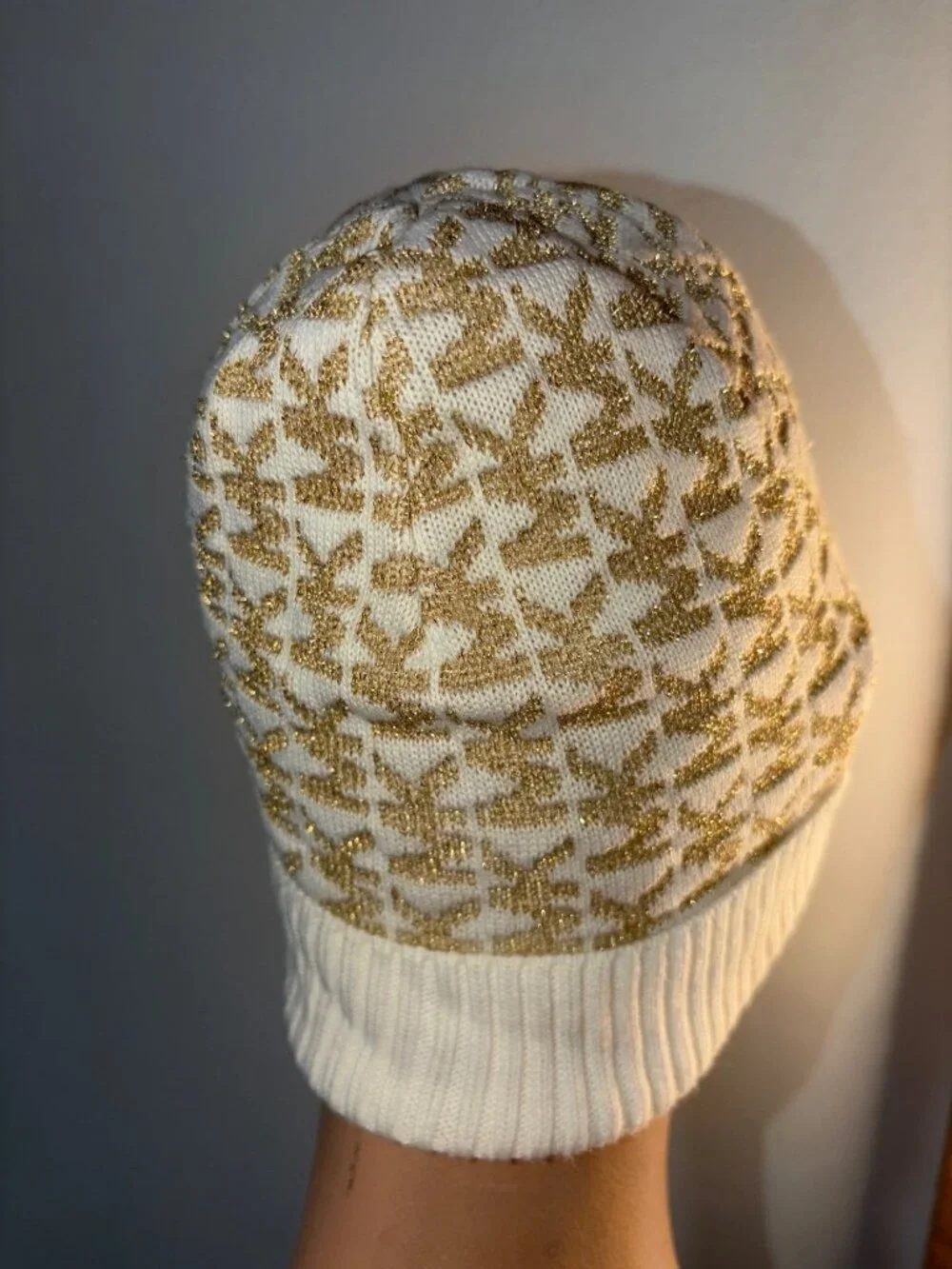 MK Knit Beanie Metallic Gold & White Ribbed Cuff Black & Silver Or White & Gold